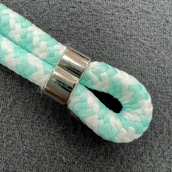 D6 aqua white