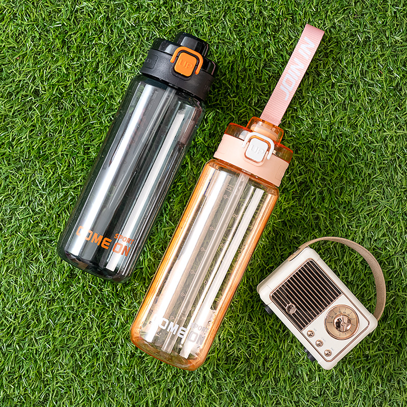 Tong 6347 de alta apariencia guapo vienen en deportes taza de plástico caliente Estudiante Adulto viaje plástico taza de agua fabricante