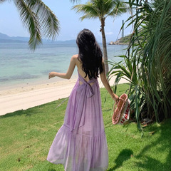 リゾート風ストラップスカート露背ストラップ紫花ビーチスカート女性夏海辺写真ワンピース超仙
