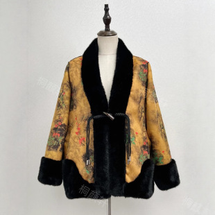 �ﶬ�¿���洩Ƥ����������ʽ���L��ˮ���qƤ������Ů2025�¿�