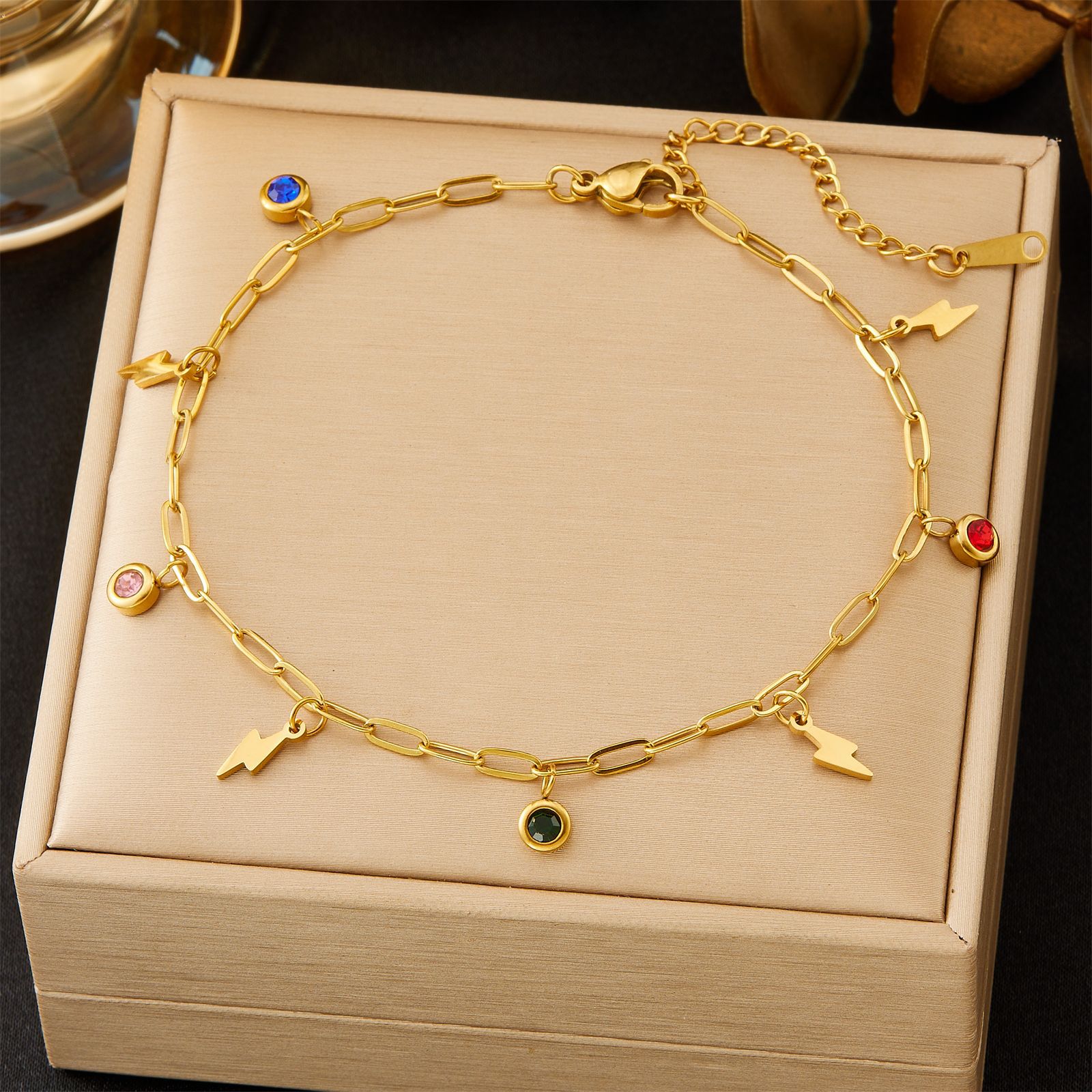 Europa y los Estados Unidos nuevos relámpagos de color diamante pie accesorios de moda lujoso ligero multifuncional dopamina tobillo de piedra al por mayor mujer