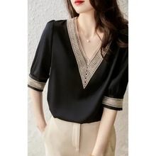 短袖衬衫女2024夏季新款时尚网红雪纺中袖气质宽松显瘦V领小上衣