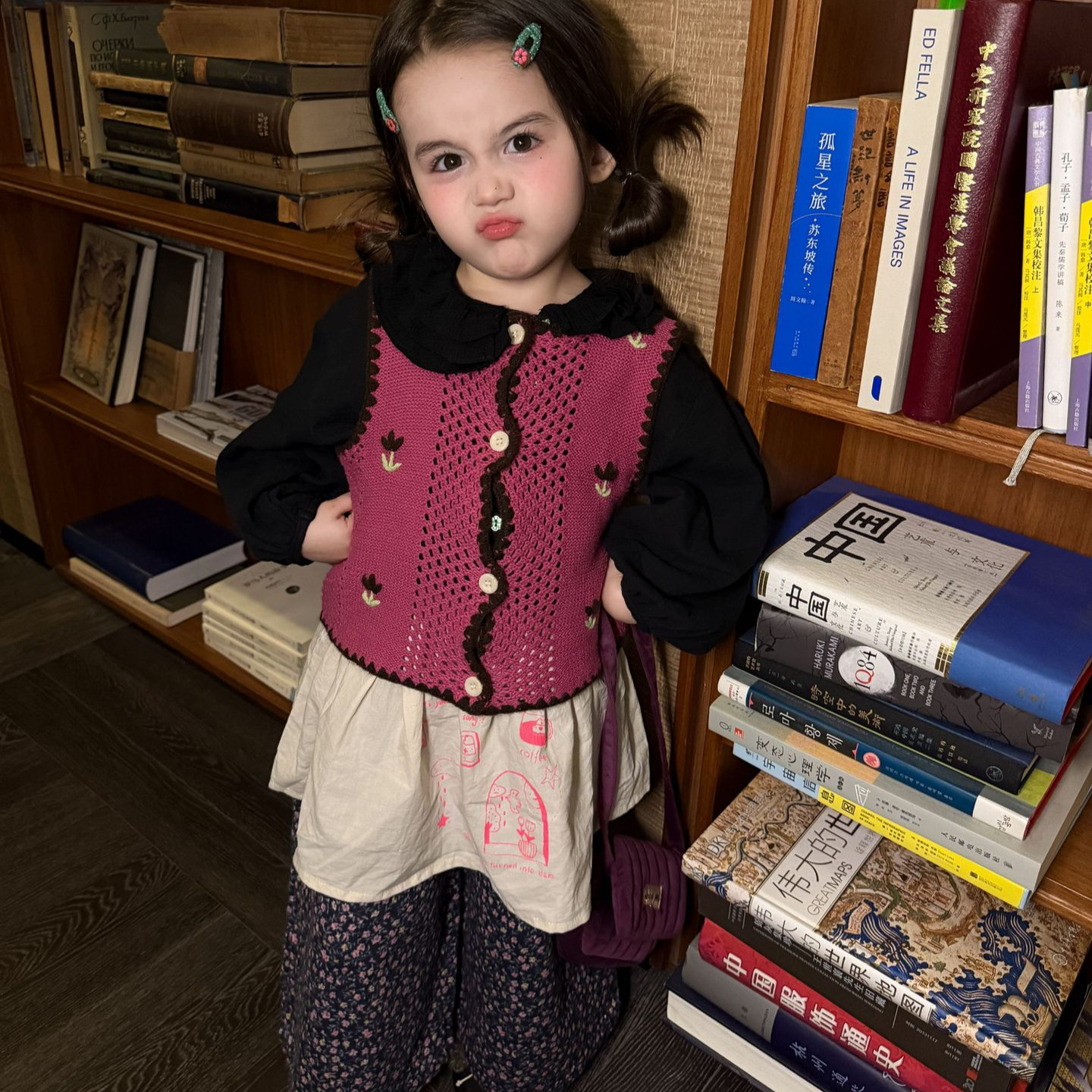 维尼果 2026秋季新款童装 女童镂空针织勾花马甲 甜美气质毛线衫