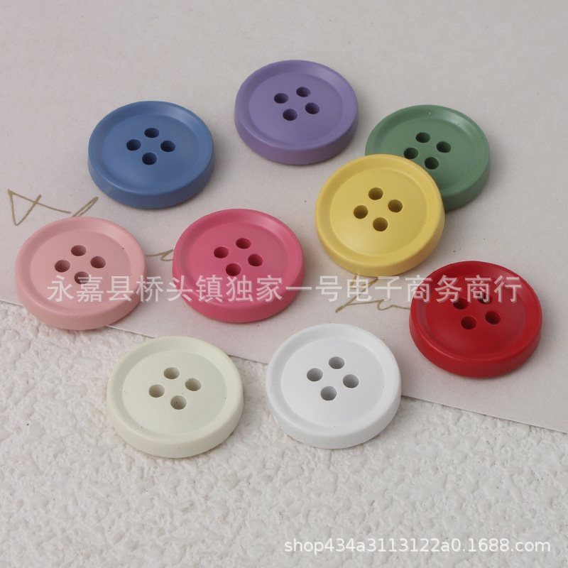 New In-Stock Small Thin-Edged Plastic Spray-Painted Buttons for Children's Clothing and Women's Clothing DIY Versatile Decorative Buttons New In-Stock Small Thin-Edged Plastic Spray-Painted Buttons for Children's Clothing and Women's Clothing DIY Versatile Decorative Buttons