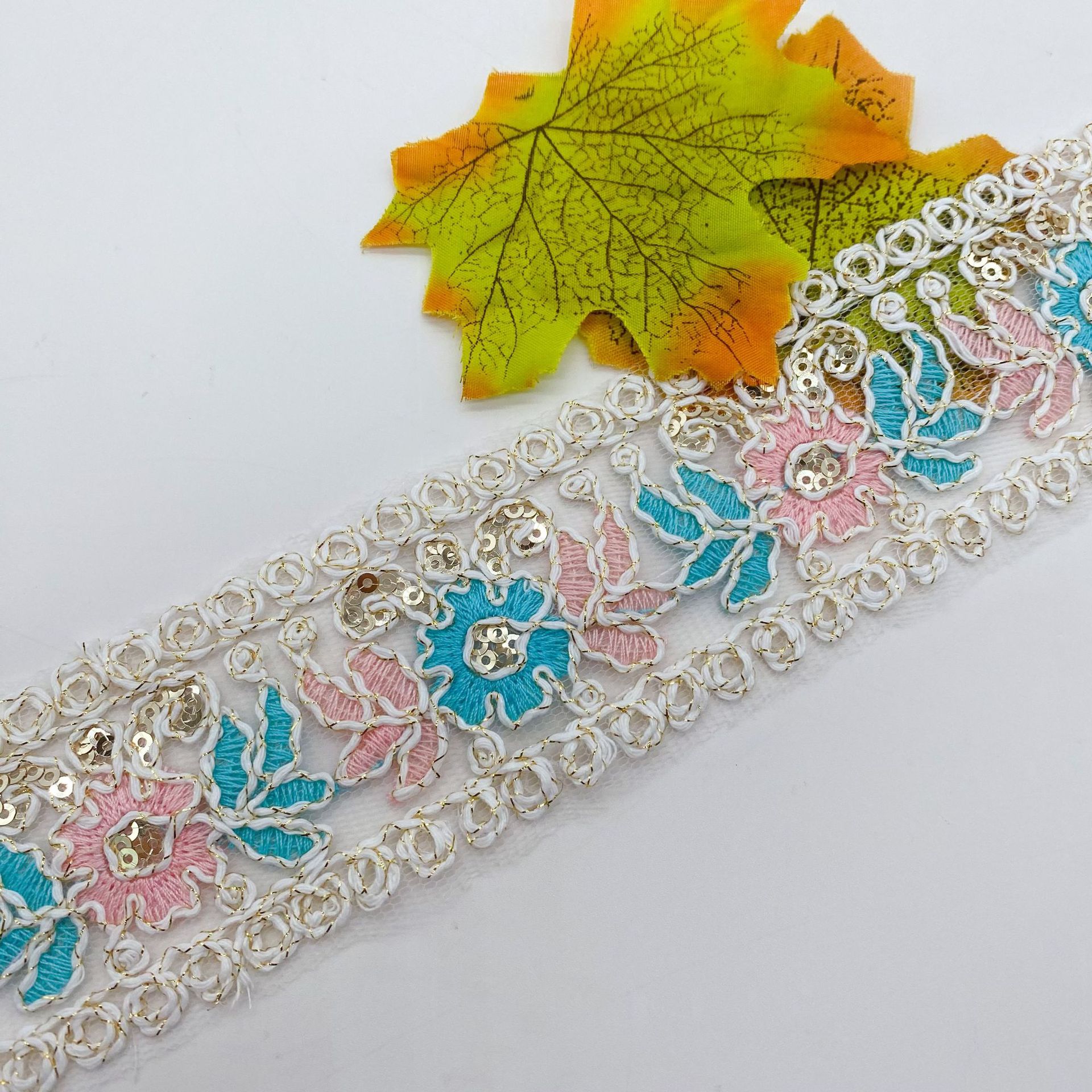 Accesorios de encaje de bordado étnico retro, malla, lentejuelas, bordado, ropa de bricolaje hecha a mano, accesorios de escote, código de barras de cinta