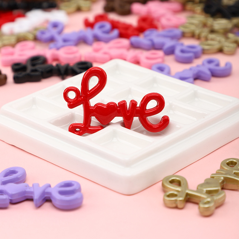 32 * 50mm personalidad acrílica pintura horneada agujero colgante LOVE DIY cuentas manuales cuentas colgantes de llaveras joyas