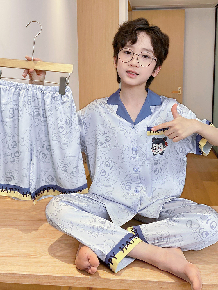 Pijama de niños frío seda de hielo y nieve mangas cortas tres piezas con solapa delgada 2026 nueva ropa casera infantil de verano