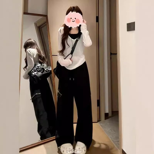 White V-neck T-shirt for Women: Stylish, Sun-Protective Long-Sleeve Cover-Up—Loose-Fitting, Slimming, and Ultra-Thin for Summer