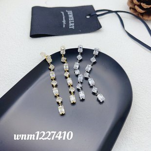 �����p���ʯ���K�������hС���OӋ�߼��Еr�К��|�ٴ��L����Ů