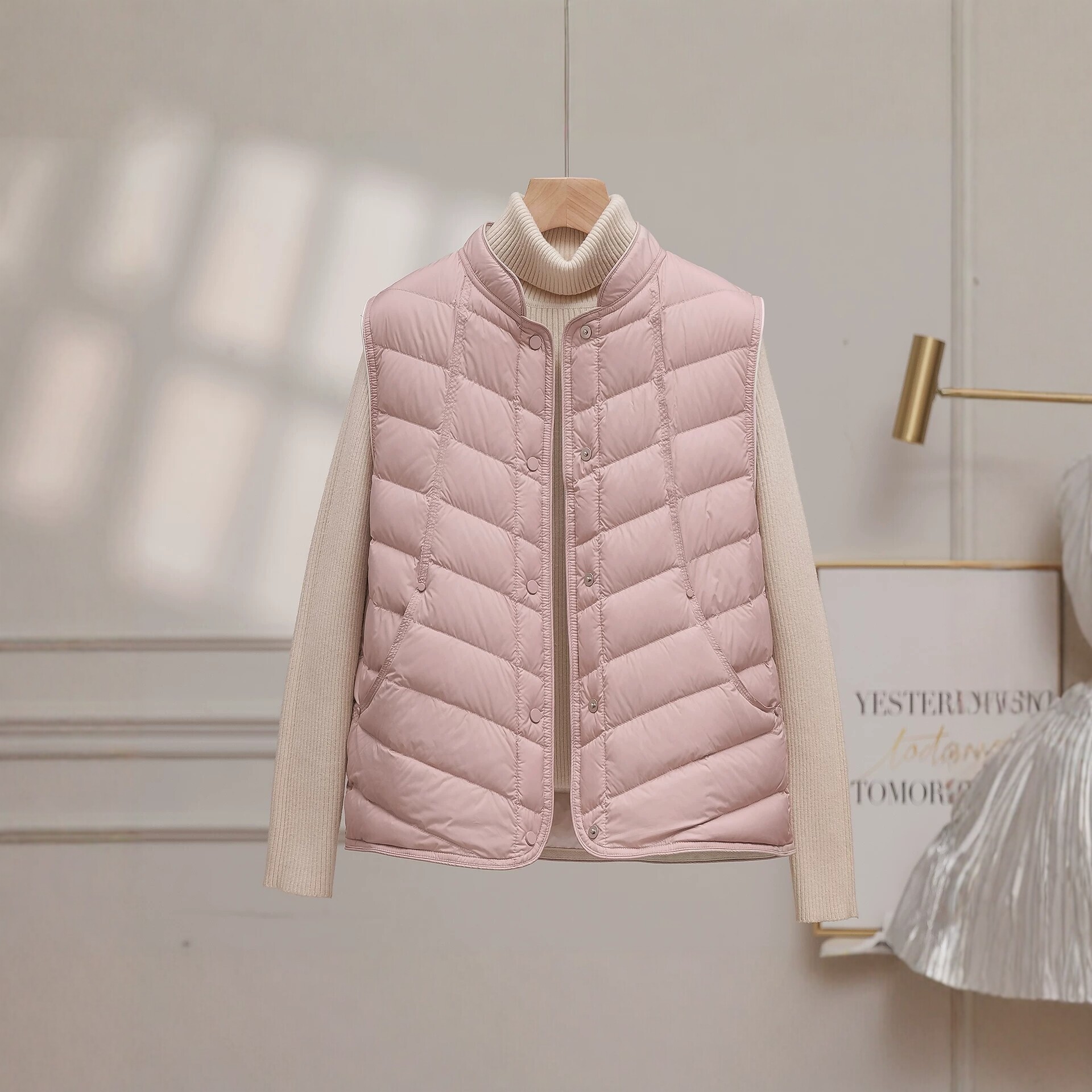 2025 New Lightweight Down Vest for Women, Stand Collar, Sleeveless, White Duck Down, Warm Vest, Outerwear Jacket