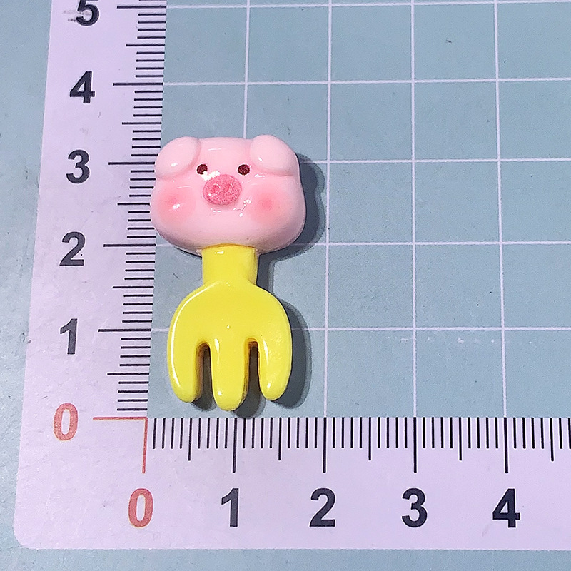 Nuevos dibujos animados juguete de cerdo tenedor DIY accesorios de resina pegamento de crema caja de teléfono móvil adornamiento de cabello cuerda de cabeza parche de hebilla de zapatos