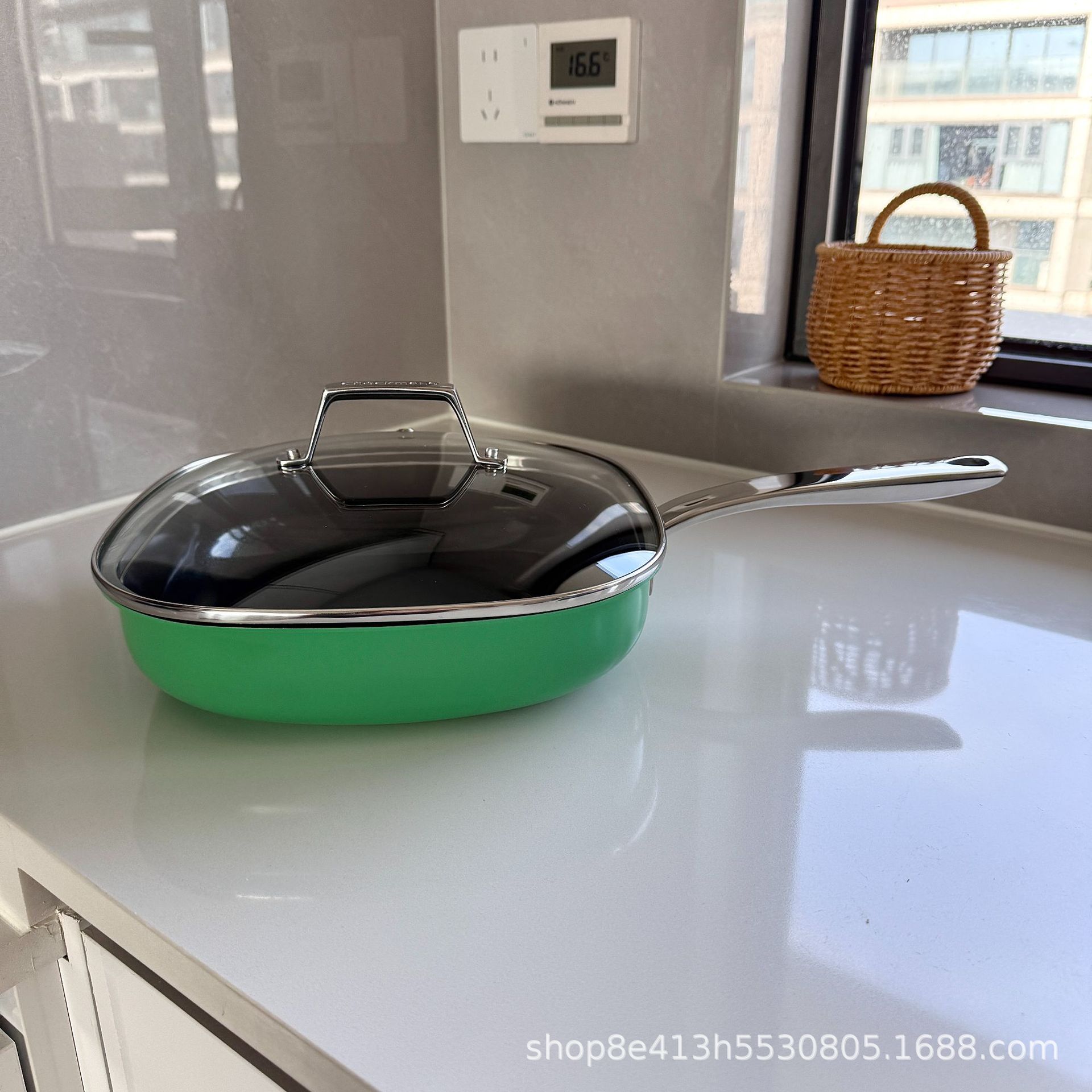 Zhuo Deming 18 / 10 acero inoxidable color sartén cuadrada antiadherente 24.5cm sartén casera con cubierta