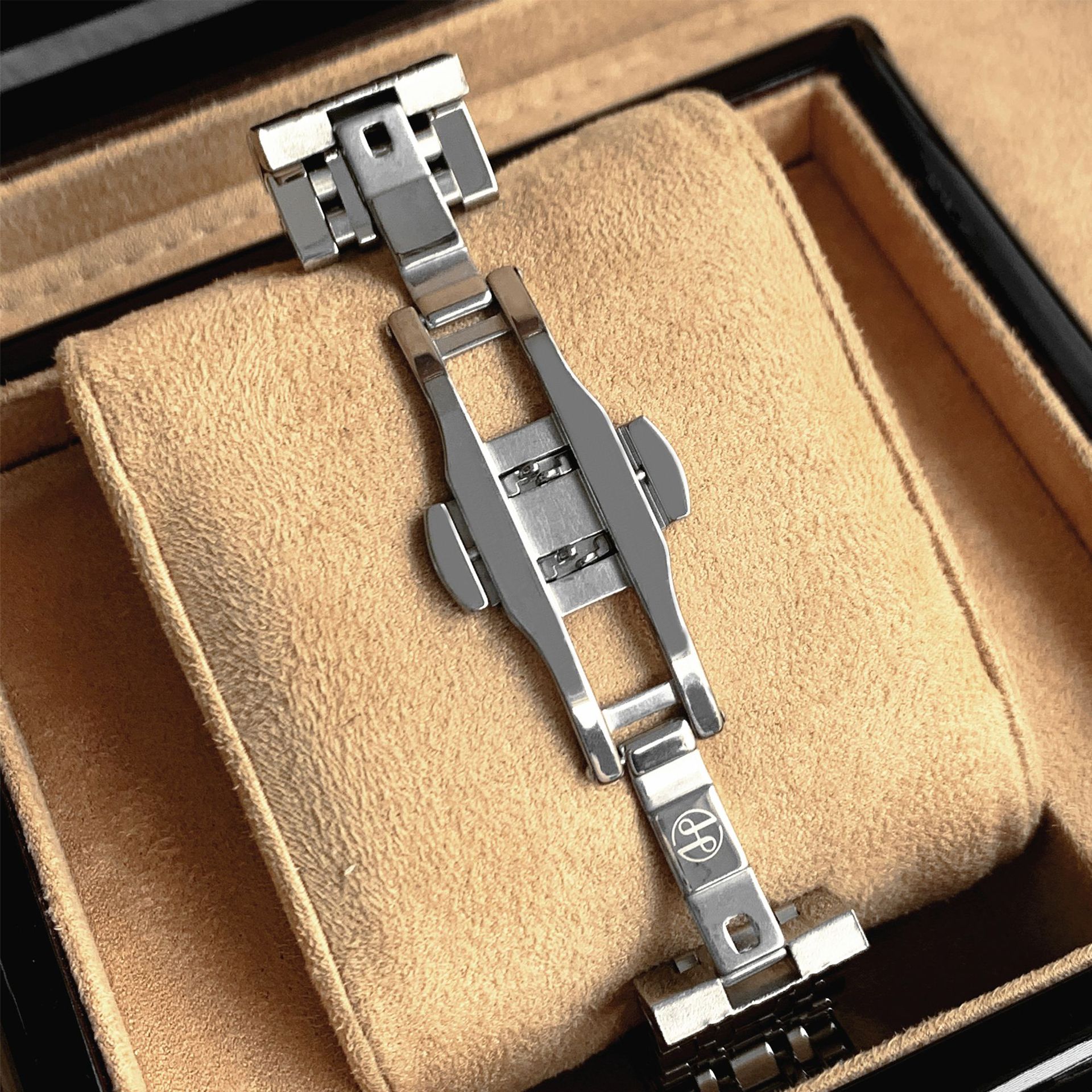  men's watch foreign trade popular waterproof fully automatic quartz watch cross-border e-commerce live broadcast one piece drop shipping wholesale_voghion.com