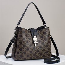 �߶˕r��ŮʿˮͰ�����Q�羳�¿�ٴ����e�r�Іμ��������б���