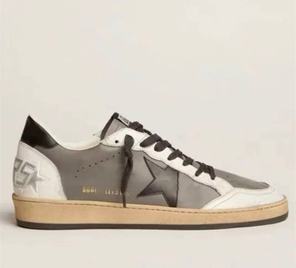 2025 cuero coreano hace viejos zapatos sucios zapatos de estrellas zapatos sucios zapatos casuales de moda universal zapatos de skate pequeños zapatos blancos para hombre