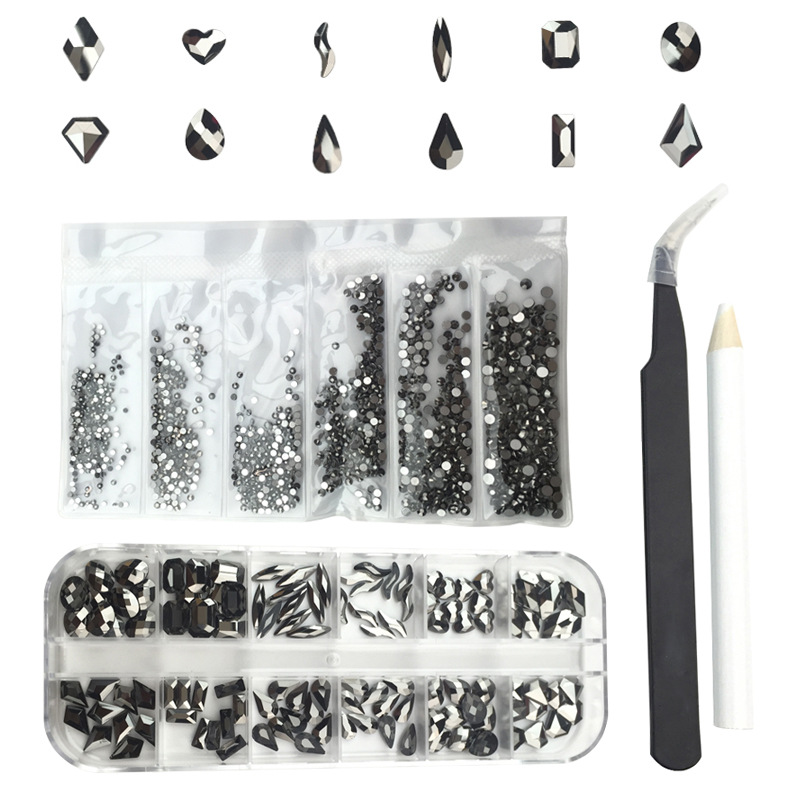 Estilo explosivo transfronterizo Juego de diamantes de uñas de 12 cuadrículas Vidrio azul real Diamante de forma especial Joyas de uñas Diamante plano Mezcla al por mayor