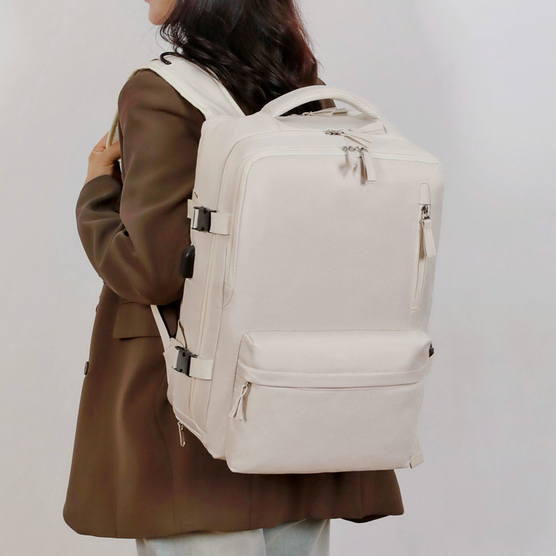 Nueva mochila simple de color sólido, mochila deportiva casual multifuncional de gran capacidad con puerto de carga propia, mochila de computadora