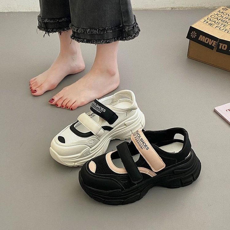 Verano papá zapatos mujer 2024 nuevo estilo malla transpirable velcro hueco Baotou plataforma alta sandalias deportivas