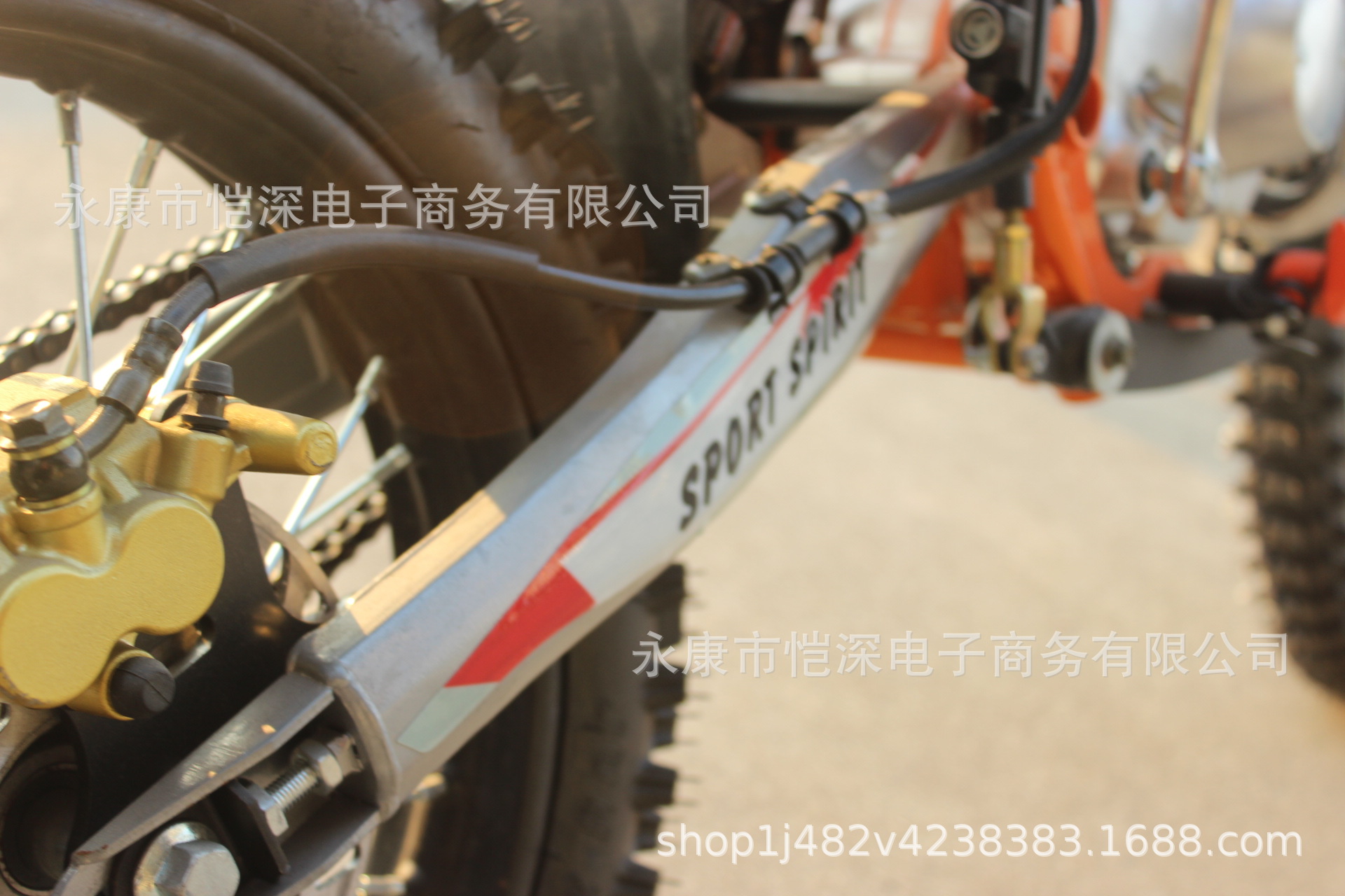 Factory Direct Sales of Off-Road Motorcycles, Fuel-Powered Mid-High-End Racing All-Terrain Mountain Bikes, Adult Venue Bikes, Small Jump Dirt Bikes