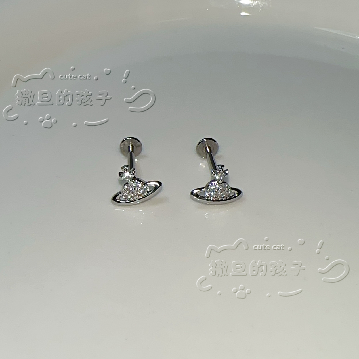 Pointed titanium steel lip stud product view