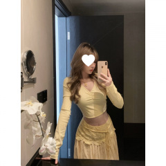 修身蝴蝶镂空半高领短袖恤女夏季套装蕾丝拼接高腰半身裙两件套
