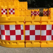 �L�ܴ��ͷ�ײͰ��ͨעˮ��ɳPE��ײ�ո��ٲ�·�����Mվ���Íu��Ͱ