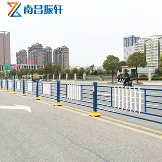 厂家定制市政护栏道路护栏锌钢围栏栅栏户外公路防撞护栏杆隔离带