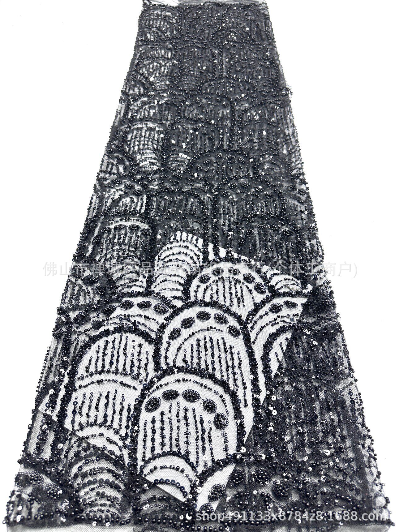 Tejido de bordado de perlas tridimensionales de bordado de perlas de clavos de moda atmósfera europea y americana vestido de boda vestido de moda tela
