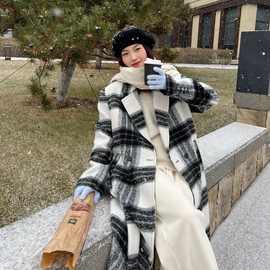春秋黑白滤镜格纹毛呢外套冬装新款高级感中长款大衣女复古显瘦女