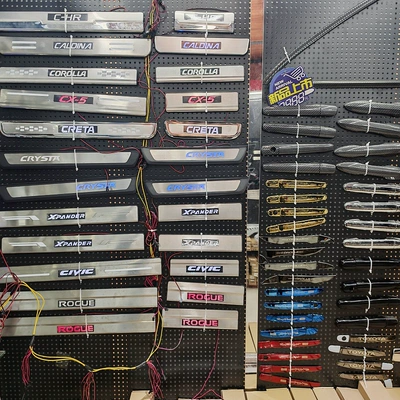 Welcome Pedal Modification, Dekorativ pedal başlıqları