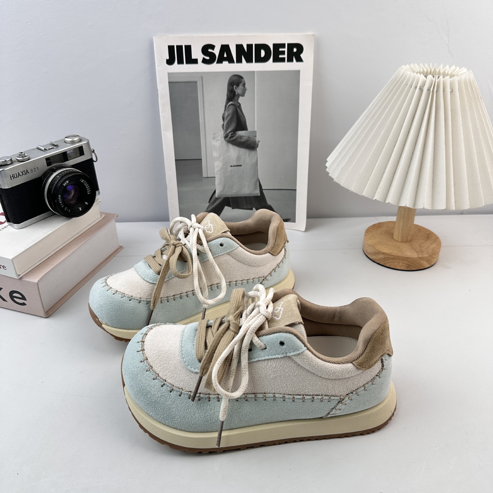 Yuanbo nicho no golpear zapatos de skate para mujeres 2025 nuevo primavera y otoño zapatos blancos de suela gruesa, zapatos casuales de moda image 5