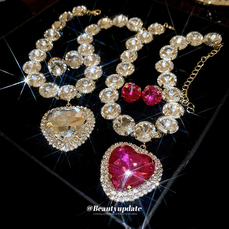 Conjunto de pendientes de collar de amor de diamantes con costuras geométricas, diseño exagerado europeo y americano, cadena de clavícula, joyería de lujo ligero