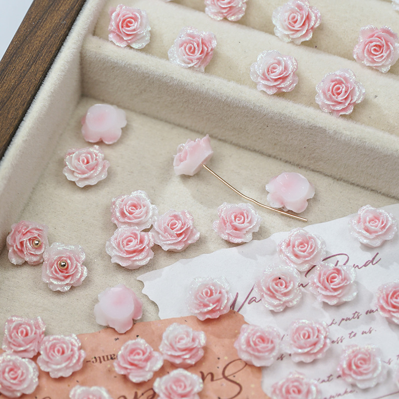 穴のない細いキラキラの柔らかいゴムの花の光はバラの花の片面の彫刻のdiyの手作りの数珠のネイルの携帯電話のケースの材料を変えます。