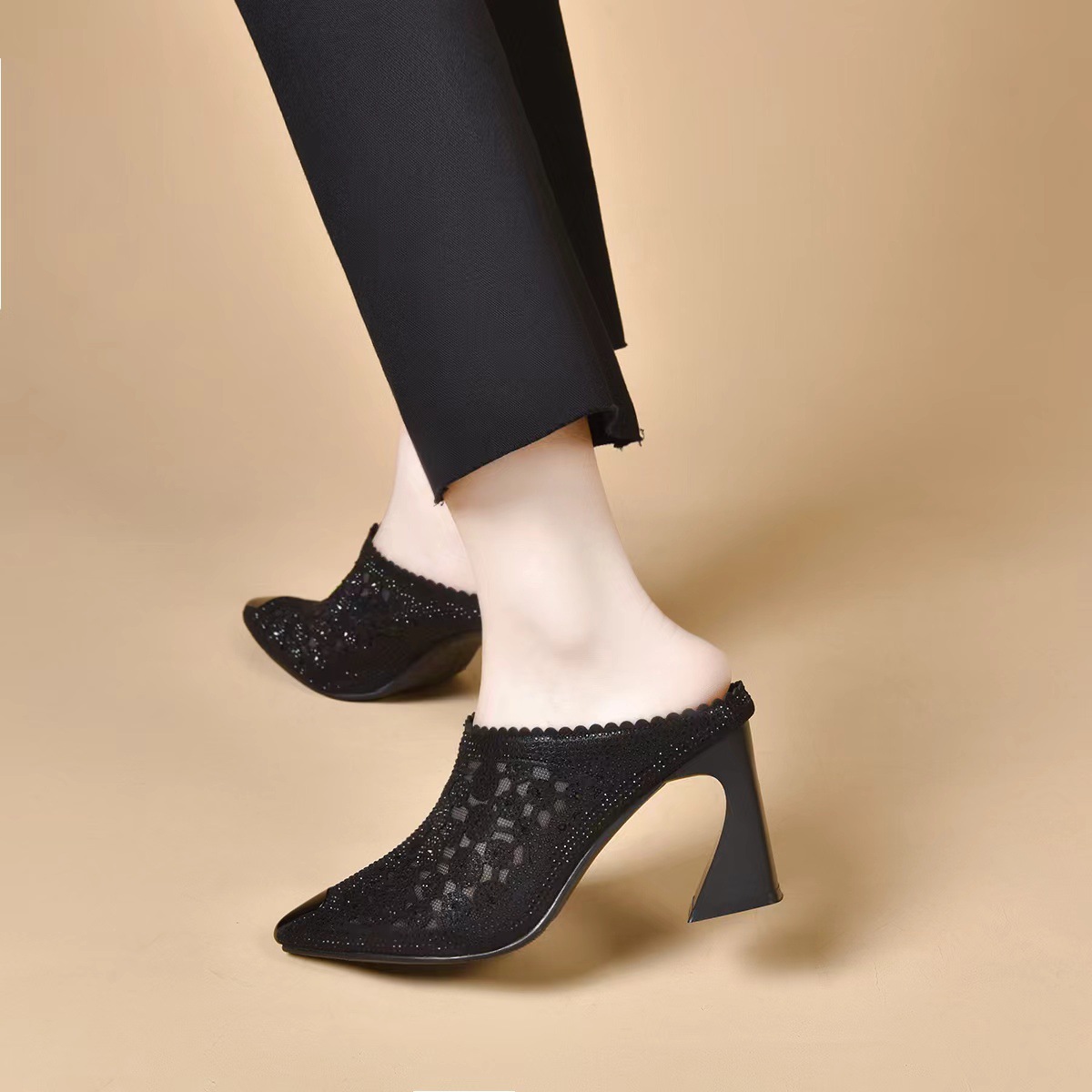 Sandal cao gót nữ mũi nhọn khoét lỗ đính đá gót 6 cm — Cao gót 6 cm Màu mơ chi tiết 2