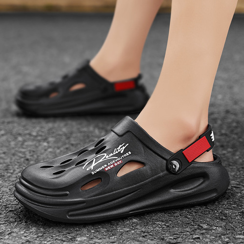 Summer New Men's Slides Outerwear Hole Shoes Comfortable Beach Shoes Squeezing Thick Sole Sandals