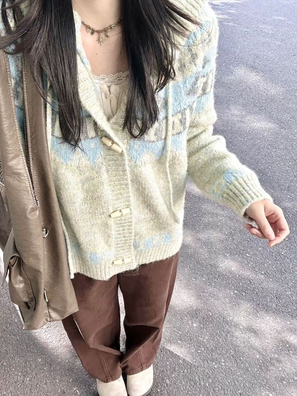 韩系费尔岛提花牛角扣连帽毛衣女秋冬季复古慵懒宽松针织开衫外搭|undefined