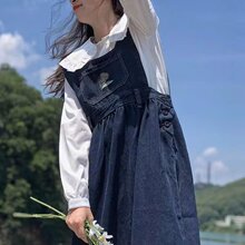 日系复古绣花牛仔背带裙女中长款2024春秋新款宽松显瘦收腰连衣裙