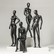 �ߙnŮ�b�ꙻ��ģ�ص���Ůȫ�톡�ڷ��b����м�չʾ�ܼ���ģ�ؼ�