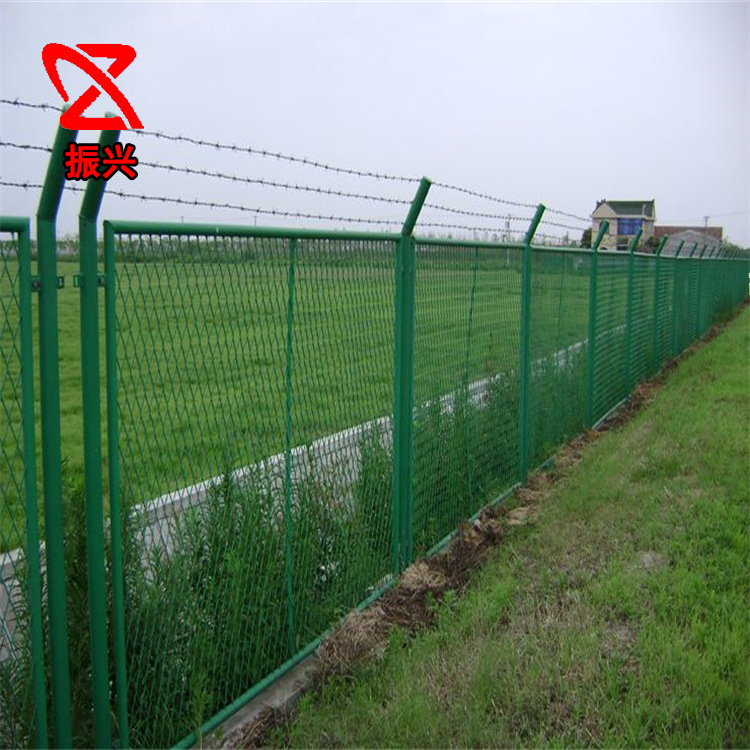 保税区码头隔离栅 港口区隔离网钢板网护栏航空区菱形网防护网