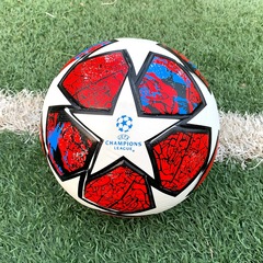 クロスボーダーのサッカーフットボールのチャンピオンズの試合は皮のpuを貼って大人の訓練の耐摩耗性のヨーロッパのワールドカップの卸売りを貼ります。