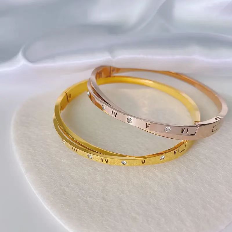 Internet Celebrity Light Luxury Open Titanium Steel Cross Roman Numerals Bracelet No Falling Ins Niche Design Advanced Sense Bracelet