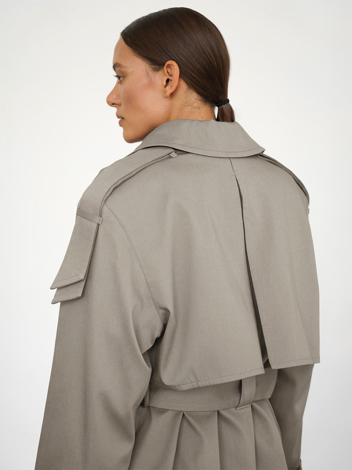 Áo khoác trench coat nữ dáng dài phong cách Âu Mỹ, chất liệu cotton, form rộng có dây thắt eo — Màu kaki, màu xám chi tiết 46