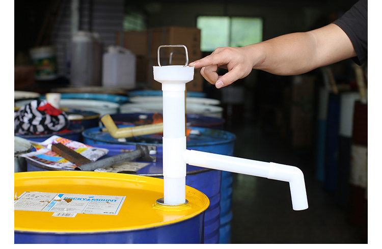 Manual plastic oil extractor, oil siphon, acid and alkali resistant, hand-pulled oil extractor, diesel oil drum oil suction pump