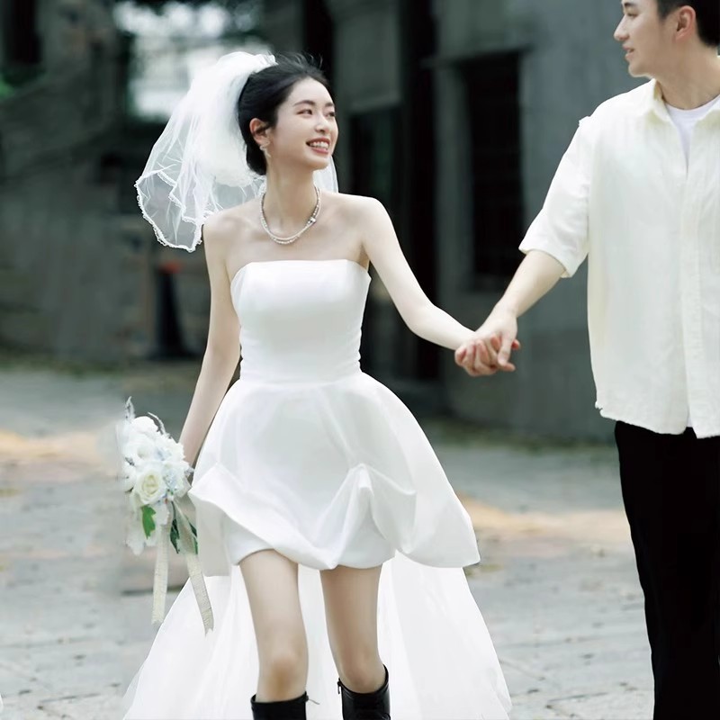 Light Wedding Dress, Fashionable Satin Short Front and Long Back White Dress, Engagement and Certificate Dress, Female Outdoor Travel Photography, Lawn Wedding