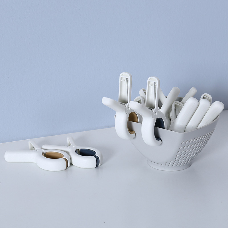 Multifunctional windproof large clip seamless quilt holder non-slip pants clip adult socks clip clothes clip wholesale