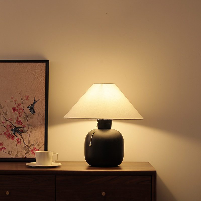 Lauder Chinese and Ancient French Artistic Solid Wood Living Room Bedroom Bedside Atmosphere Study High-Level Decorative Table Lamp