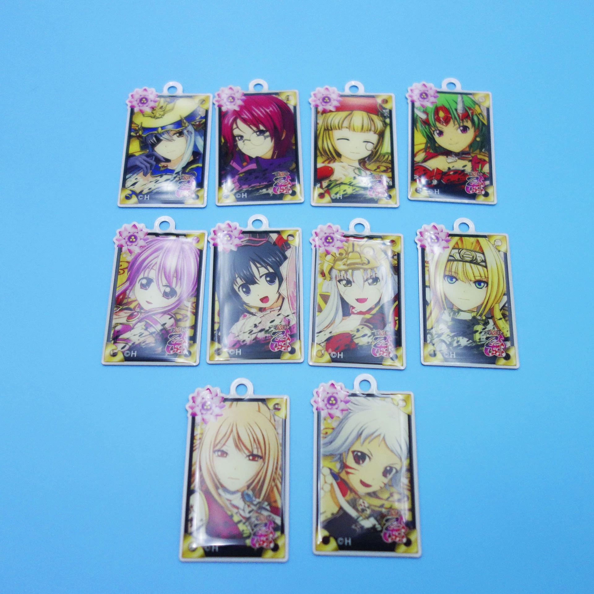 Металлические анимационные подвески, различные периферийные устройства для кино и телевидения по индивидуальному заказу, выставки комиксов, металлические сувениры с анимационными персонажами.