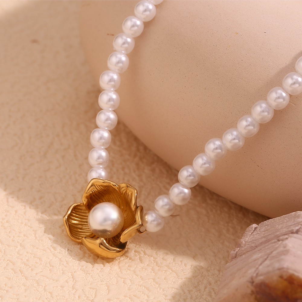 Gold Color Flower Pendant Stainless Steel Necklace