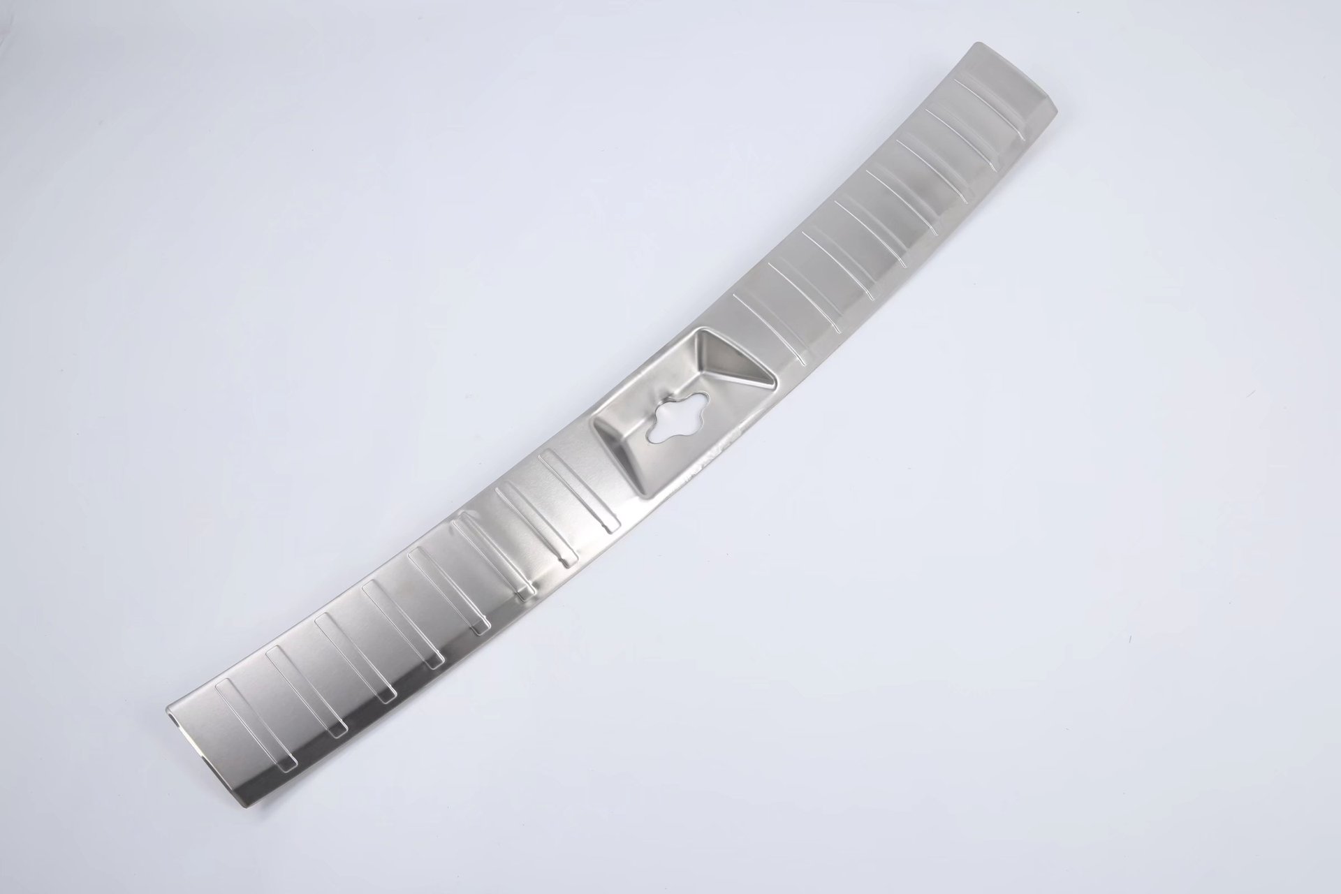 适用21智跑  内后护板 内拉手 内门槛条 排挡饰条 外门槛条