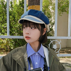日系文芸レトロなカウボーイが色の八角帽子の子供と春秋の街頭のカップルをつなぎ合わせてレジャーの画家の帽子の男の潮にぶつかります。